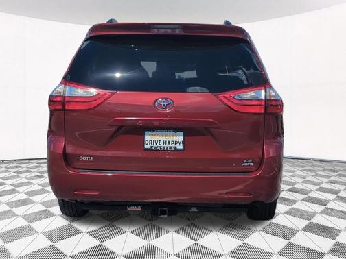 Salsa Red Pearl 2017 Toyota Sienna LE