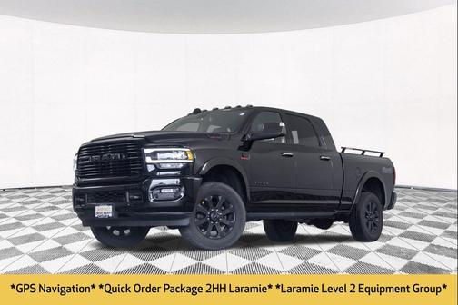 Diamond Black Crystal Pearlcoat 2019 RAM 2500 Laramie