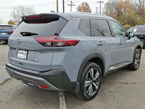 2022 Nissan Rogue SL