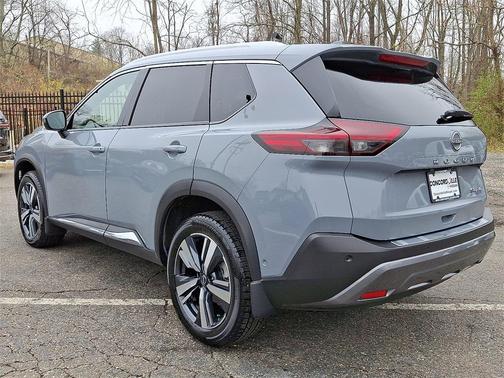 2022 Nissan Rogue SL