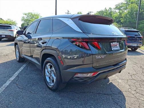 2022 Hyundai TUCSON SE