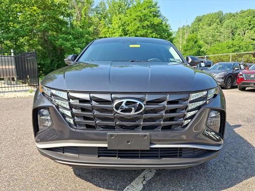 2022 Hyundai TUCSON SE