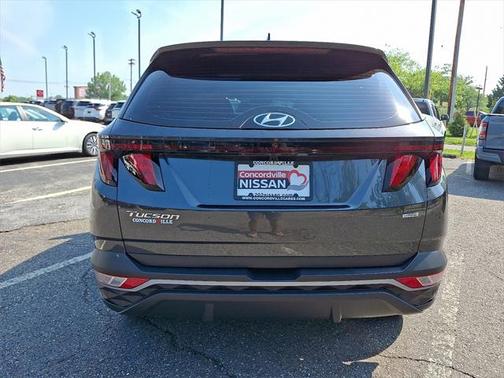 2022 Hyundai TUCSON SE