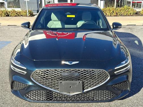 2023 Genesis G70 2.0T RWD