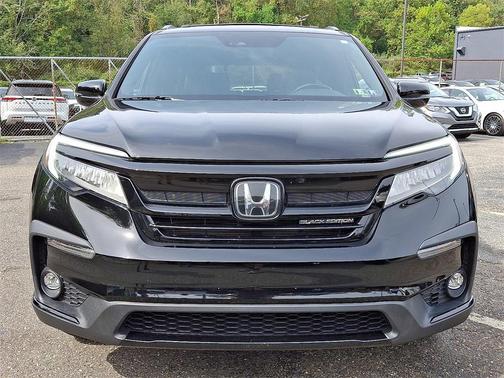 2022 Honda Pilot AWD Black Edition