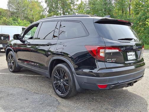 2022 Honda Pilot AWD Black Edition