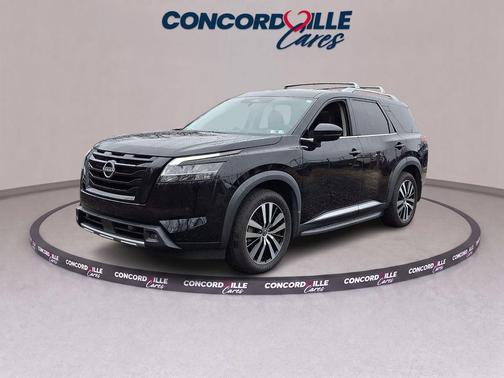 Super Black 2023 Nissan Pathfinder Platinum FWD