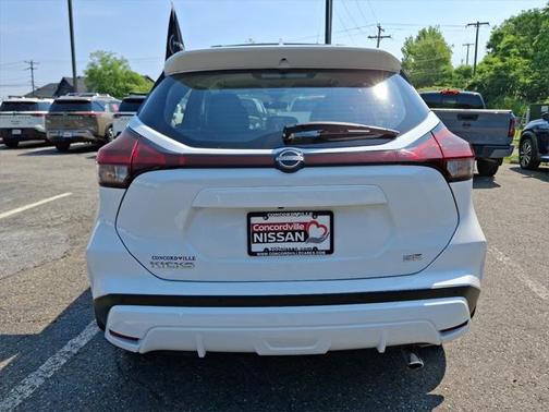2024 Nissan Kicks SR
