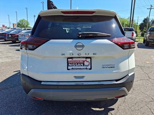 2022 Nissan Rogue SV