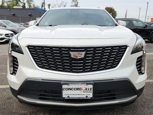 2022 Cadillac XT4 Premium Luxury