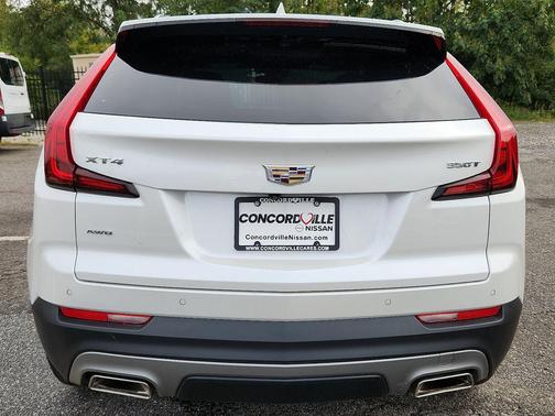 2022 Cadillac XT4 Premium Luxury