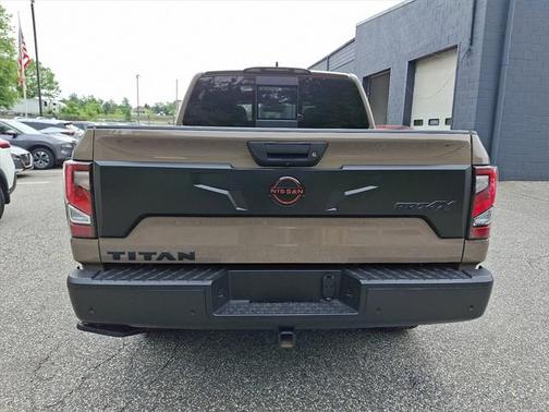 2024 Nissan Titan PRO-4X