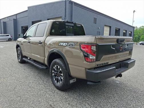 2024 Nissan Titan PRO-4X