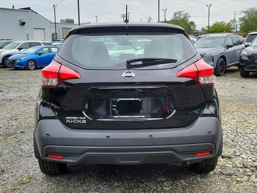 2020 Nissan Kicks S