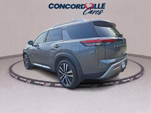 Gun Metallic 2023 Nissan Pathfinder Platinum 4WD