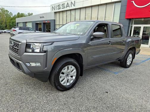 2023 Nissan Frontier SV