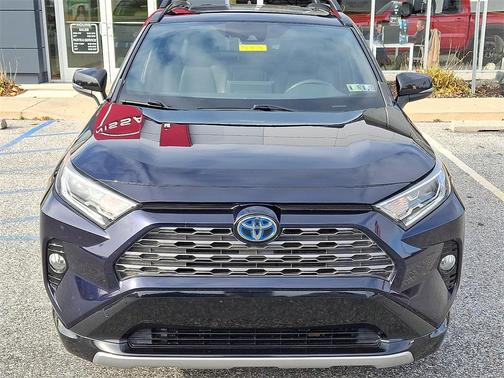 2019 Toyota RAV4 Hybrid SE