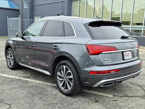 2022 Audi Q5 45 S line Premium Plus