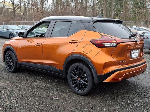 2021 Nissan Kicks SV