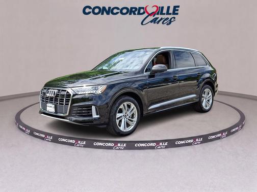 Black 2023 Audi Q7 55 Premium