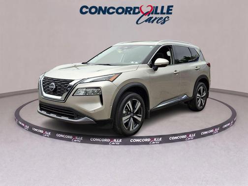 Champagne Silver Metallic 2023 Nissan Rogue SL