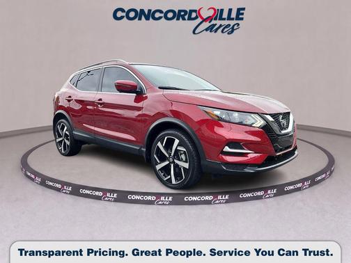 Pearl Metallic 2022 Nissan Rogue Sport SL