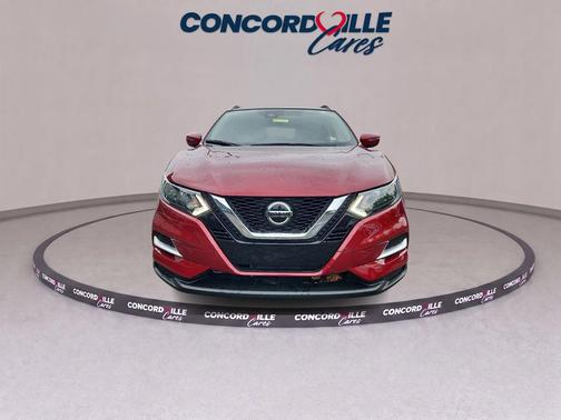 Pearl Metallic 2022 Nissan Rogue Sport SL