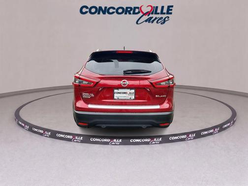 Pearl Metallic 2022 Nissan Rogue Sport SL