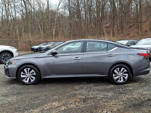 2025 Nissan Altima S FWD