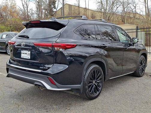 2023 Toyota Highlander XSE