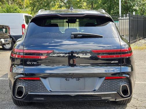 2022 Genesis GV70 2.5T AWD