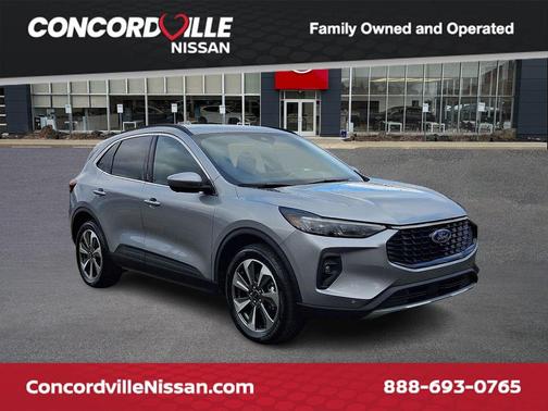 Iconic Silver Metallic 2024 Ford Escape Platinum