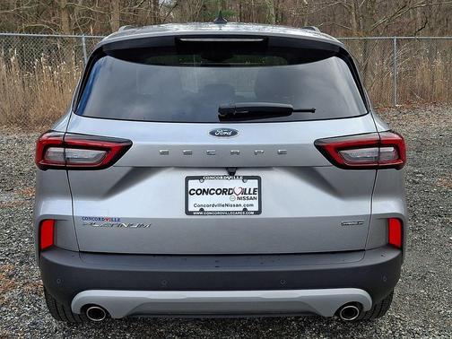 Iconic Silver Metallic 2024 Ford Escape Platinum