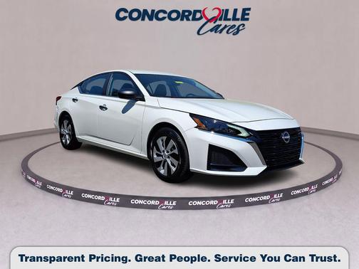 Glacier White 2025 Nissan Altima S FWD