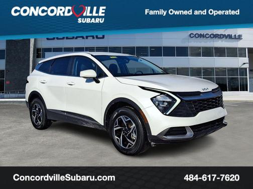 Snow White Pearl 2023 Kia Sportage LX