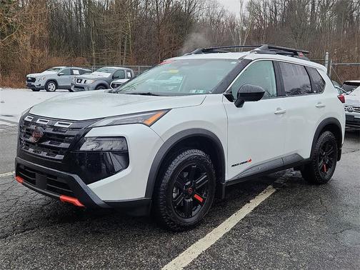 2025 Nissan Rogue Rock Creek