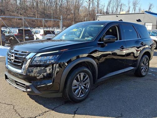 Super Black 2023 Nissan Pathfinder S 4WD