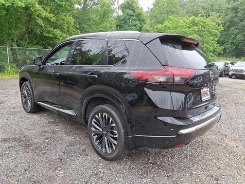 2024 Nissan Rogue Platinum