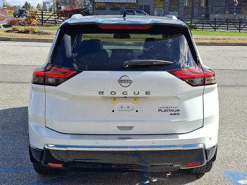 2025 Nissan Rogue Platinum