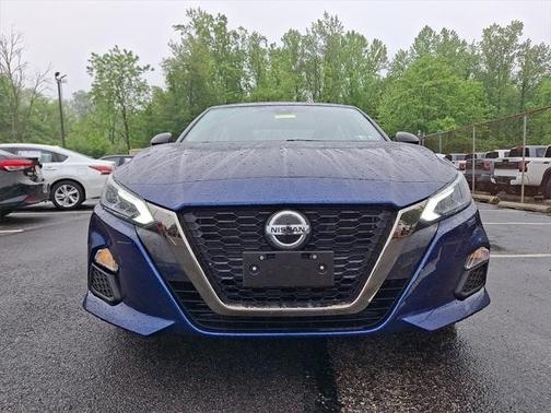 2022 Nissan Altima SR FWD
