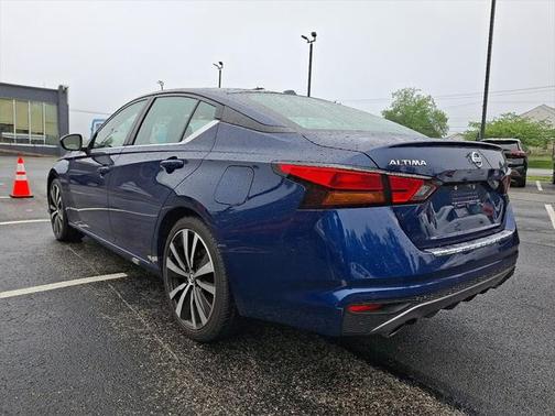 2022 Nissan Altima SR FWD