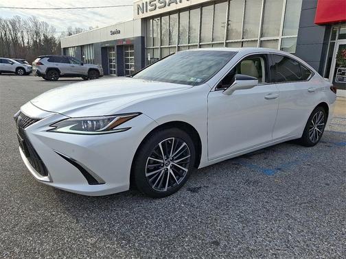2024 Lexus ES 250 Base