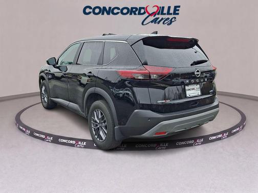 Super Black 2023 Nissan Rogue S