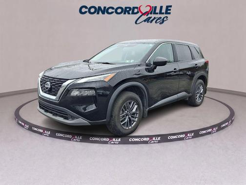 Super Black 2023 Nissan Rogue S