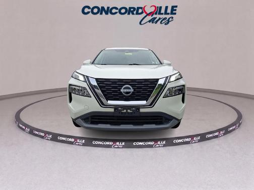 Pearl White 2023 Nissan Rogue SV