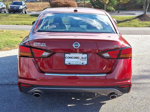 2022 Nissan Altima SR FWD