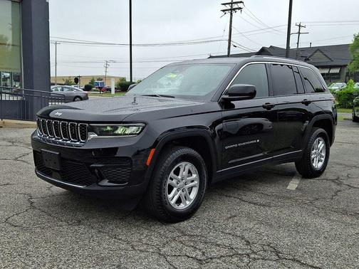 2023 Jeep Grand Cherokee Laredo