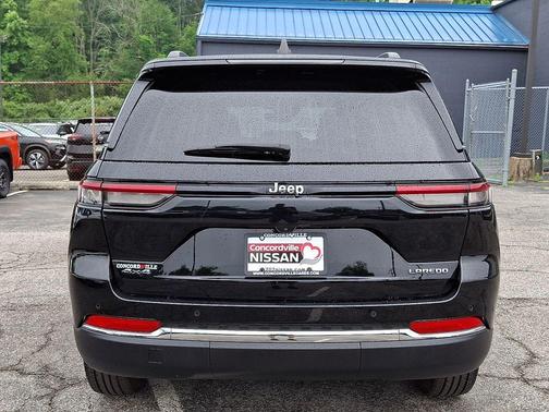 2023 Jeep Grand Cherokee Laredo