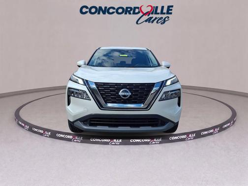 Pearl White 2023 Nissan Rogue SV
