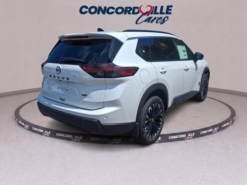 Everest White Pearl Tricoat 2026 Nissan Rogue Dark Armor